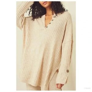 Free People Intimately ‘around the clock’ Beige oversized Sweater size S